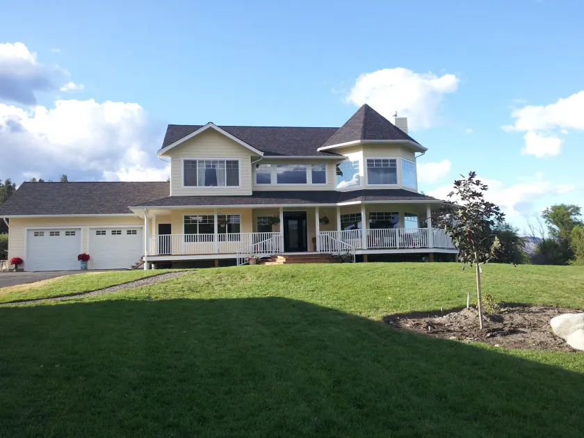 Harvelle House Bed & Breakfast - Image 1