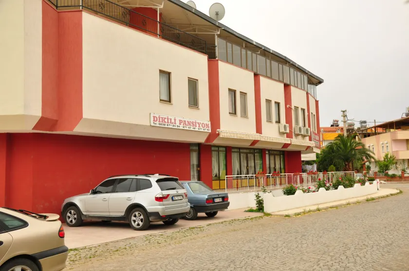Dikili Pansiyon - Image 1