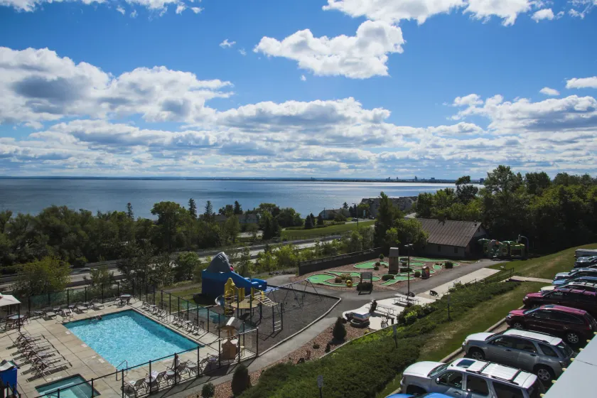 Edgewater Hotel & Waterpark - Image 1