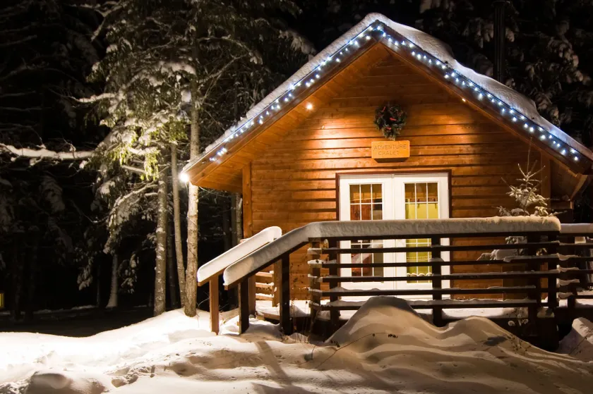 Cedar House Restaurant & Chalets - Image 1