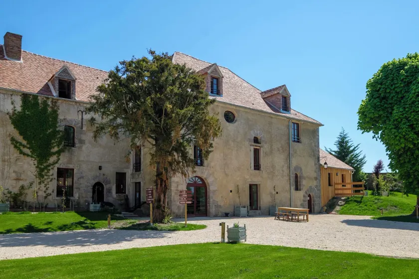 Le Domaine de Richebourg - Pierres d'Histoire - Image 1
