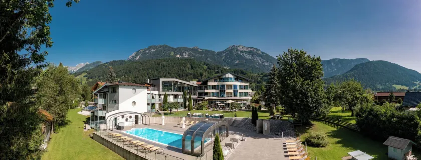 Hartweger's Hotel - Image 1