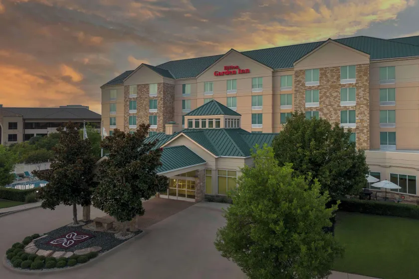 Hilton Garden Inn Frisco - Image 1