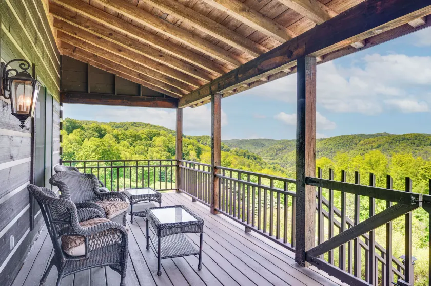 95-acre Countryside Estate! Luxe Vermont Farmhouse - Image 1