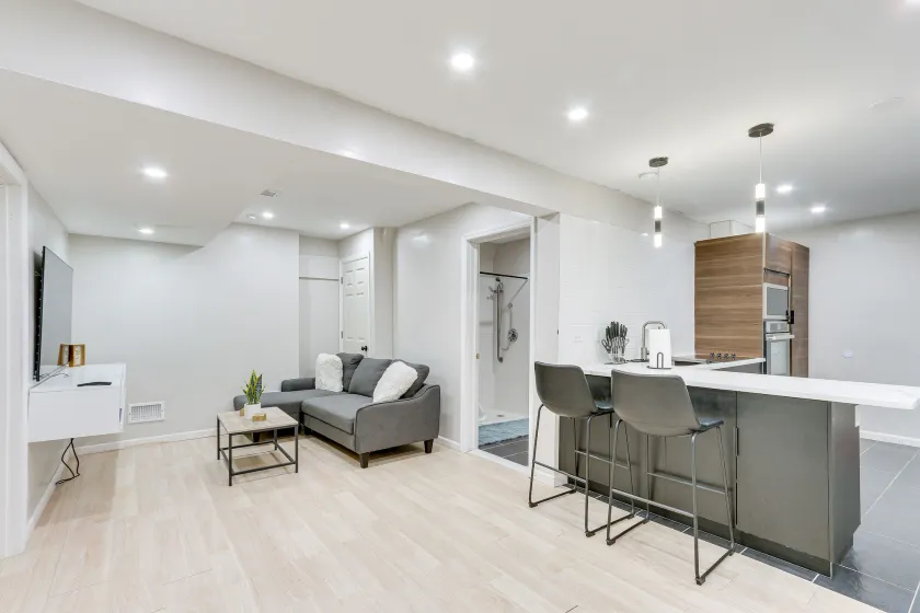 Modern Newark Vacation Rental ~ 3 Mi to Airport! - Image 1