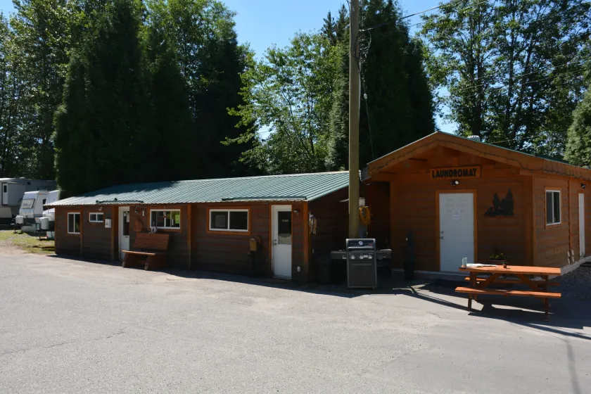 Kitimat Lodge - Recepción
