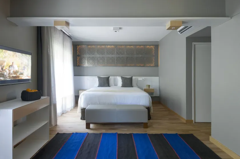 Hotel Arenales - Image 1