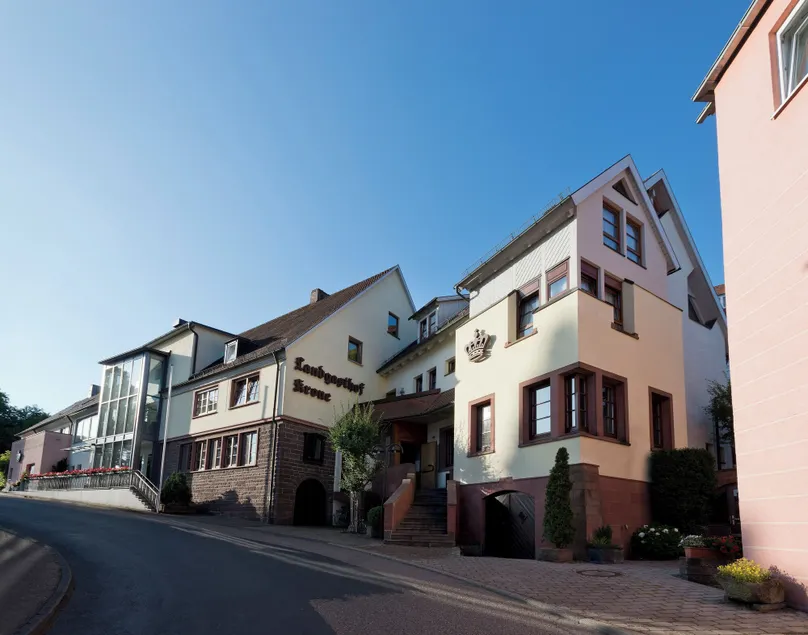 Landhotel Gasthof Krone - Image 1