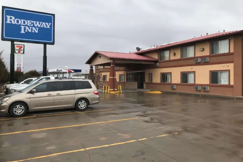 Rodeway Inn Moriarty - Image 1