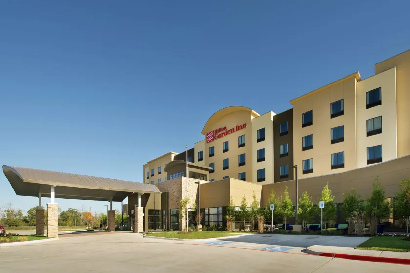 Hilton Garden Inn College Station - Image 1
