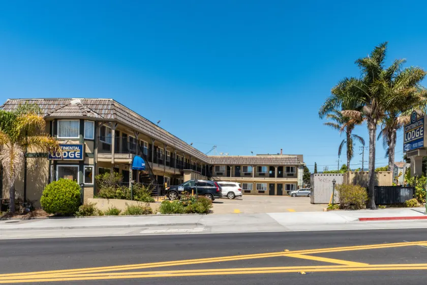 Continental Lodge - Image 1