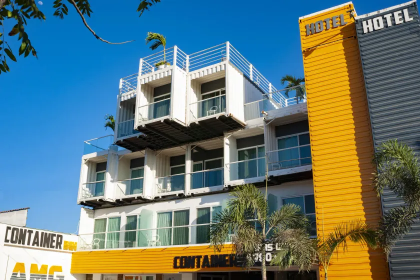 Container Inn Hotel Aeropuerto - Image 1