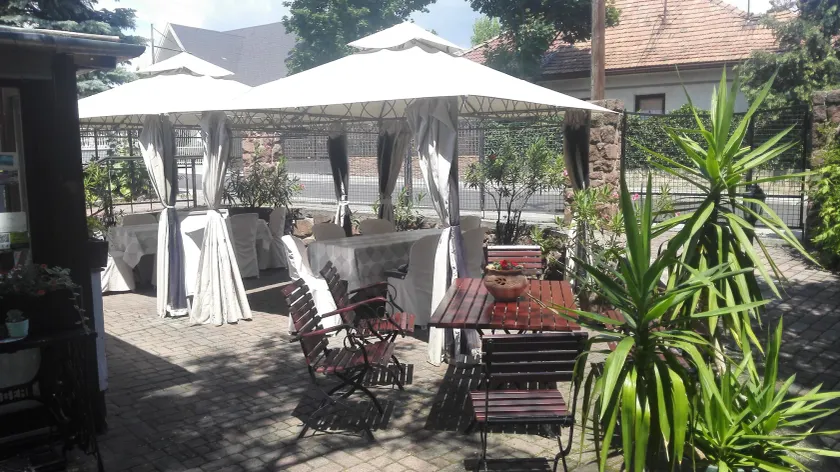 Hotel Viktória - Image 1