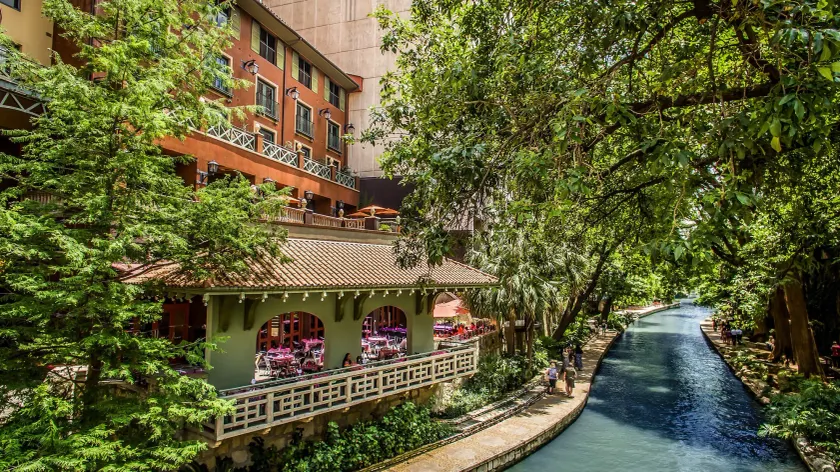 Hotel Valencia Riverwalk - Image 1
