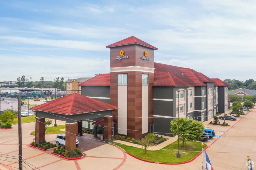 La Quinta by Wyndham Longview North - Image 1