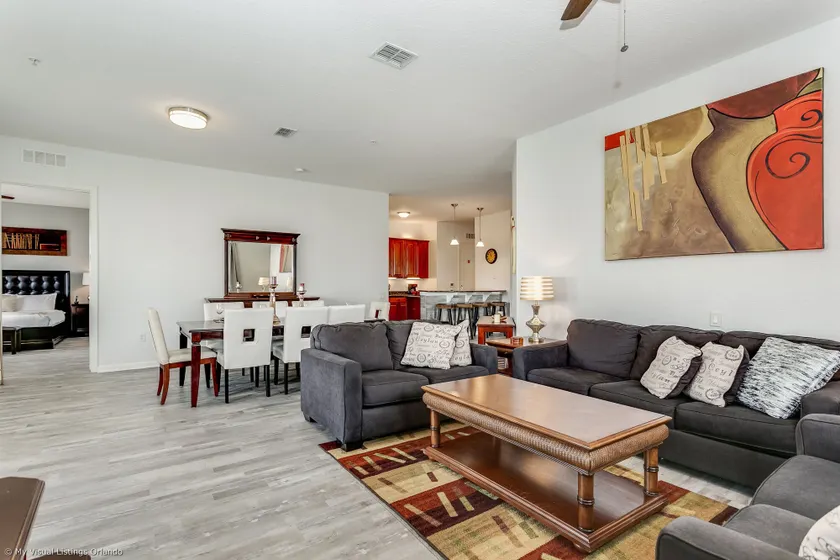 A Perfect Home for Your Family or Business! Just Steps From Convention Center 3br/3b #3vc024 - Image 1