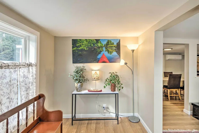 Historic Meredith Home: Walk to Town Center! - Interiør