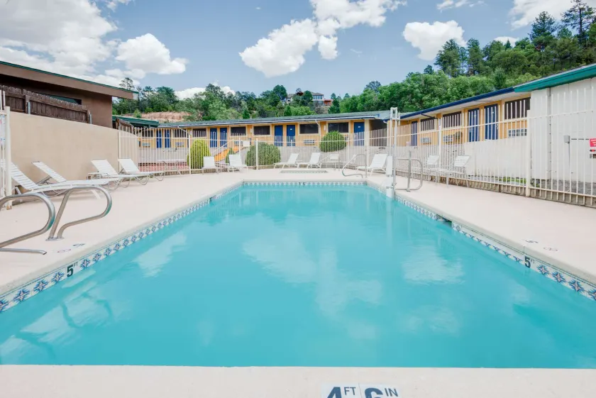 Travelodge by Wyndham Ruidoso - Image 1