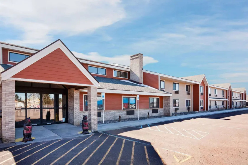 AmericInn by Wyndham Ironwood - Image 1