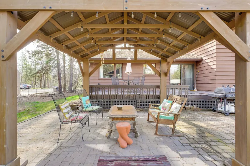 On-site Access to Spokane River: Home w/ Fire Pit! - Image 1