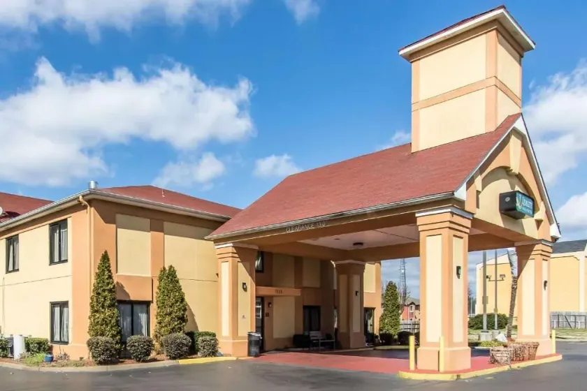 Baymont by Wyndham Memphis I-40 - Image 1
