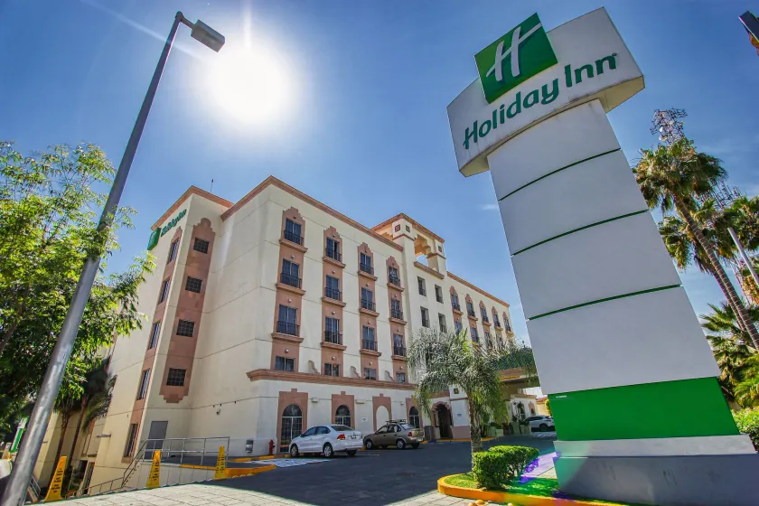 Holiday Inn Leon by IHG - Image 1