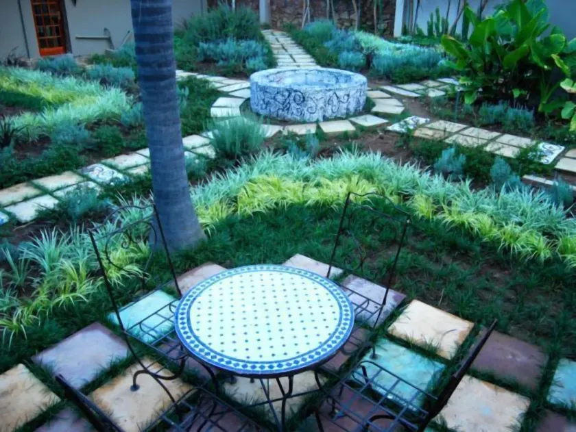 The Wardrobe Guest House - Image 1