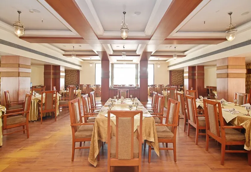 Hotel Apna Palace - Image 1
