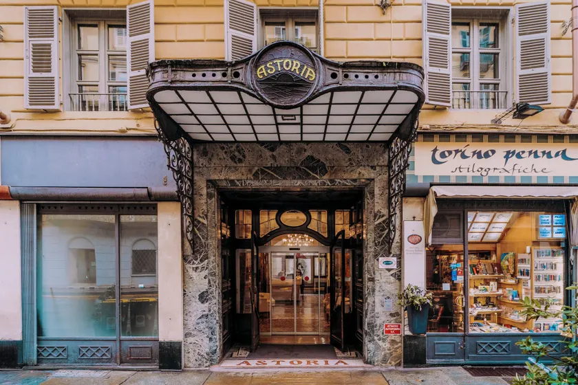 Hotel Astoria - Image 1