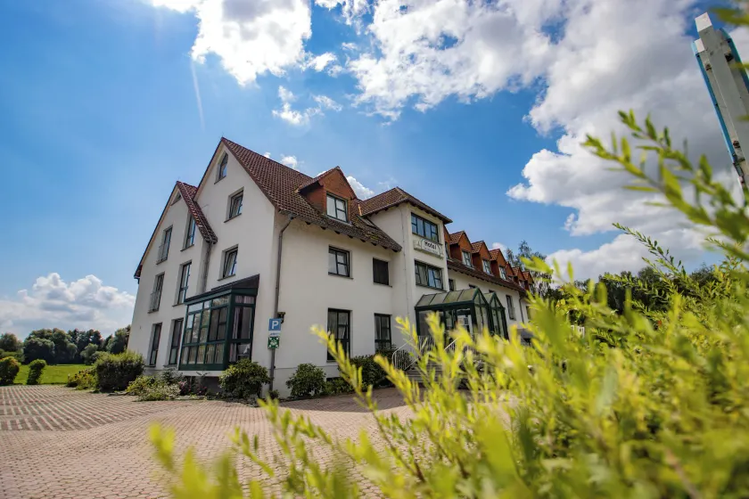 Hotel garni Zwickau-Mosel - Image 1