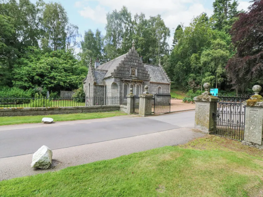 East Lodge - Crathes Castle - Image 1