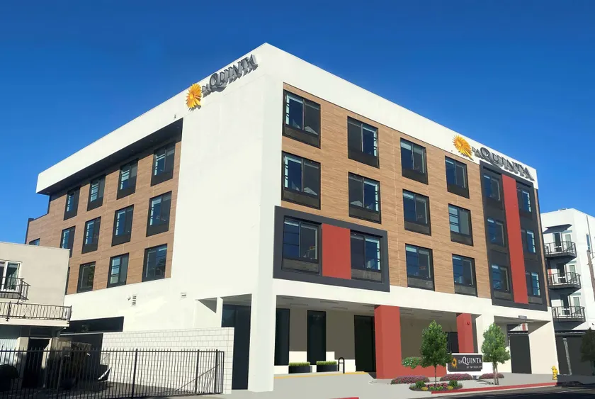 La Quinta Inn & Suites by Wyndham San Jose Airport-Downtown - Image 1
