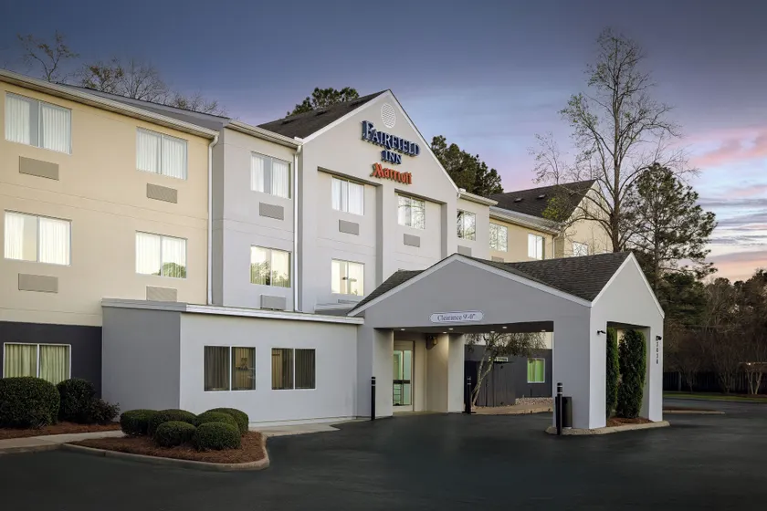 Fairfield Inn by Marriott Dothan - Image 1