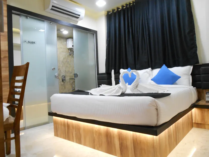 Hotel Radana Vashi Navimumbai - Image 1