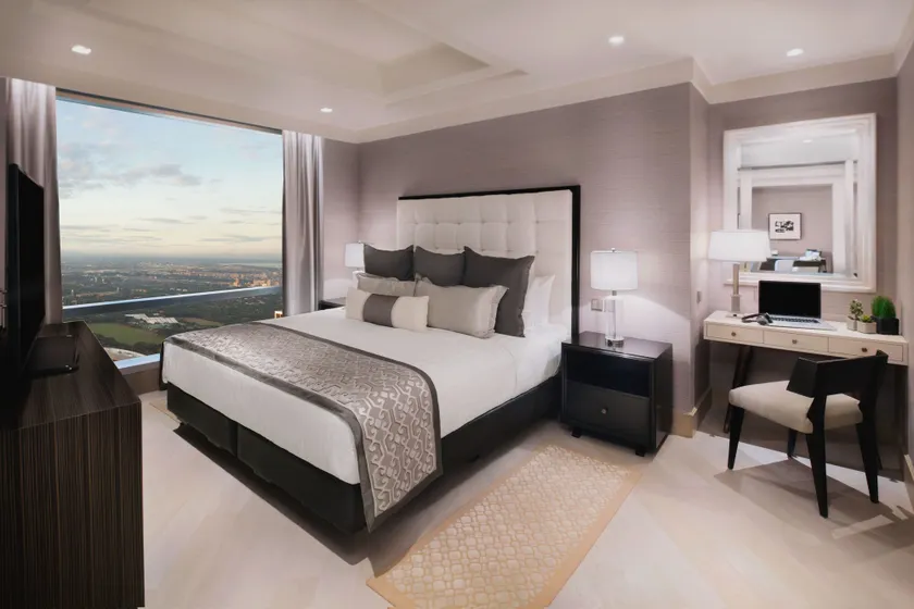 Shangri-La Residences The Fort, Manila - Image 1