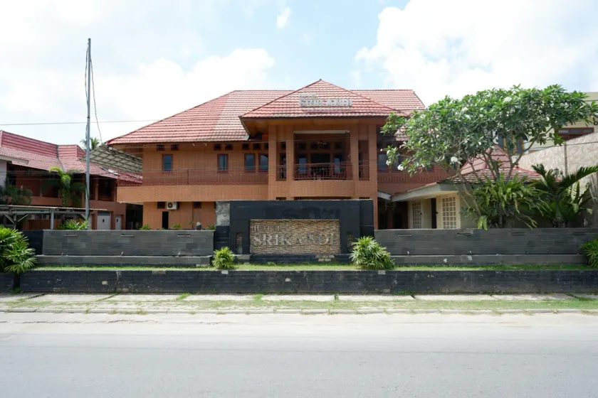 RedDoorz Plus at Hotel Srikandi Kendari - Image 1