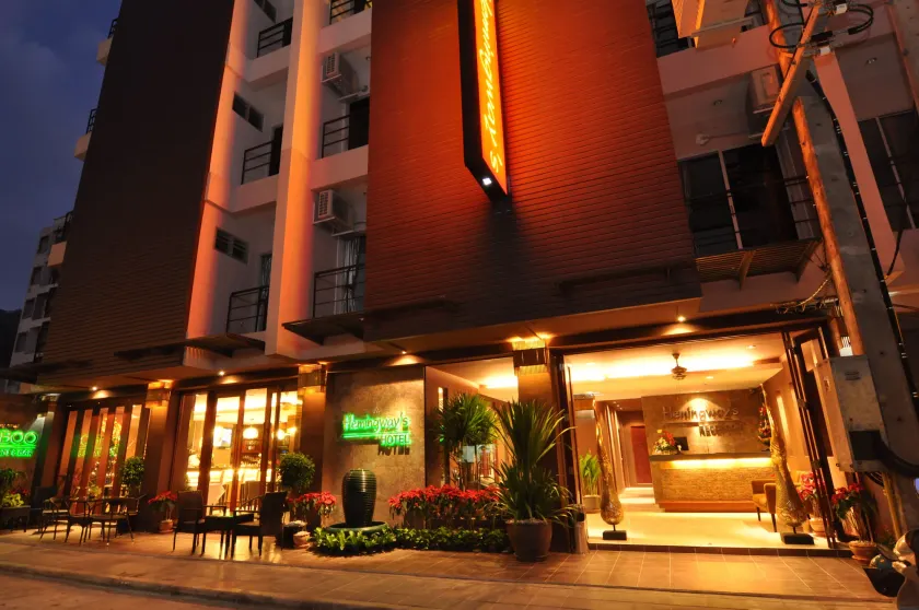 Hemingway's Hotel - Image 1