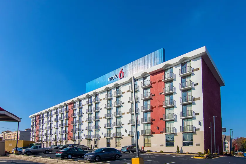 Motel 6 Atlanta GA Atlanta Airport Virginia Ave - Image 1