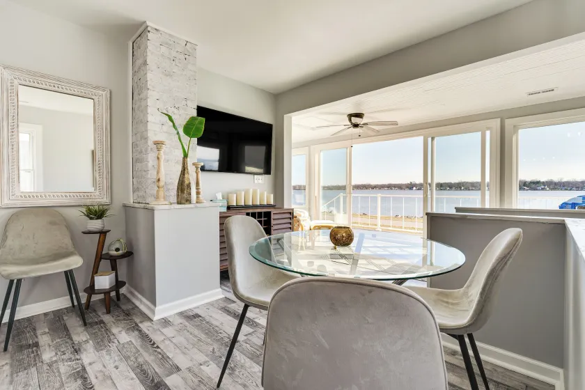 Waterfront Buckeye Lake Home w/ Deck & Dock! - Image 1