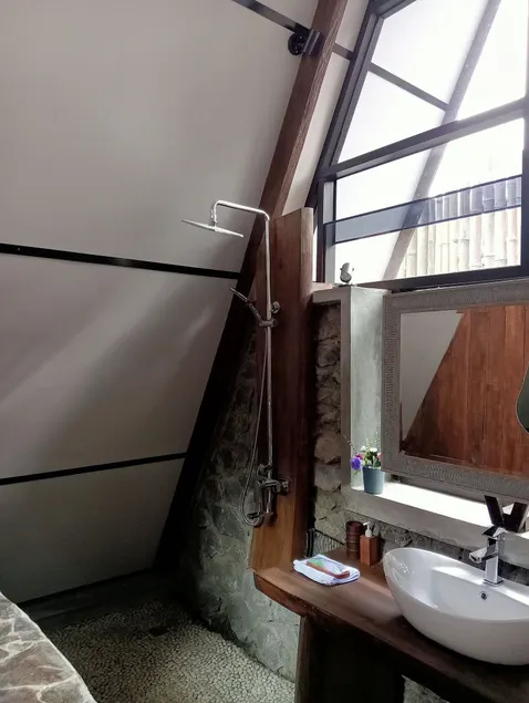 Chalet Bromo lounge & lodge - Image 1