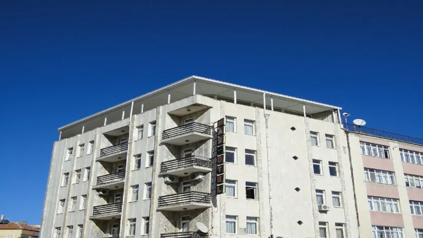 Nas Hotel - Image 1