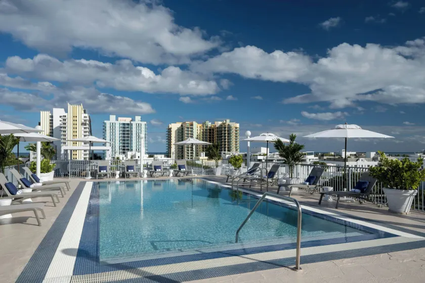 Courtyard Miami Beach South Beach - Image 1