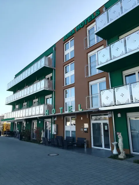 Jura Hotel - Image 1
