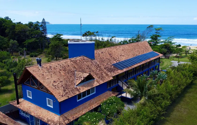 PNA Beach Hotel - Image 1