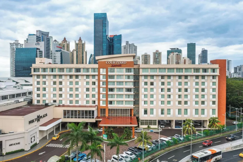 Courtyard by Marriott Panama Multiplaza Mall - Image 1