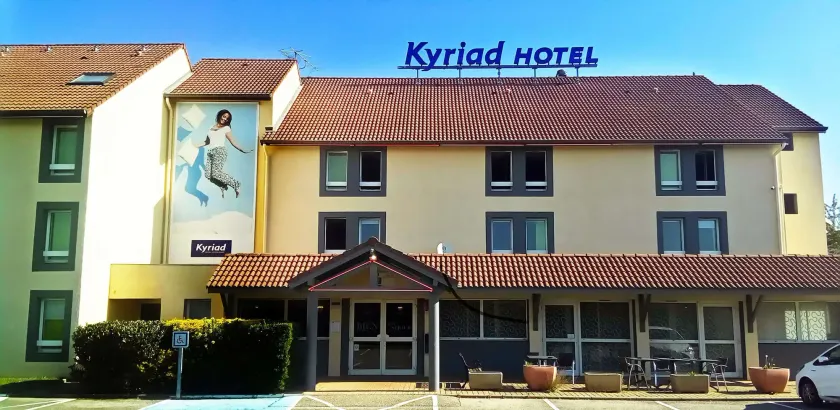Hôtel Kyriad Lyon Est - Saint Bonnet de Mure - Image 1