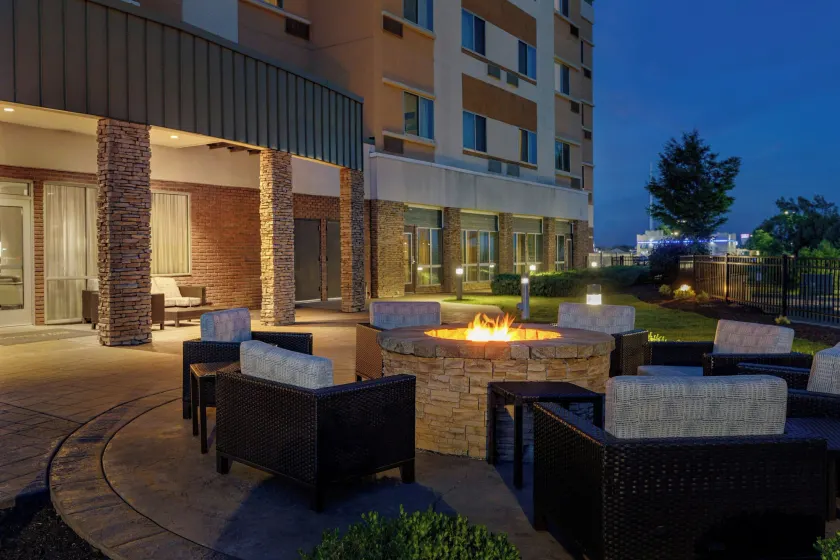 Courtyard by Marriott St. Louis St. Peters - Image 1