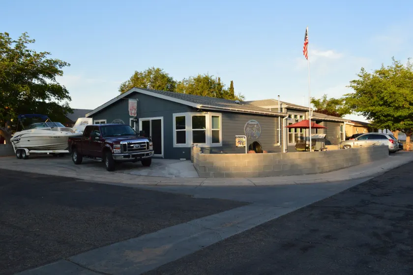 The Bear's Den B&B - Image 1