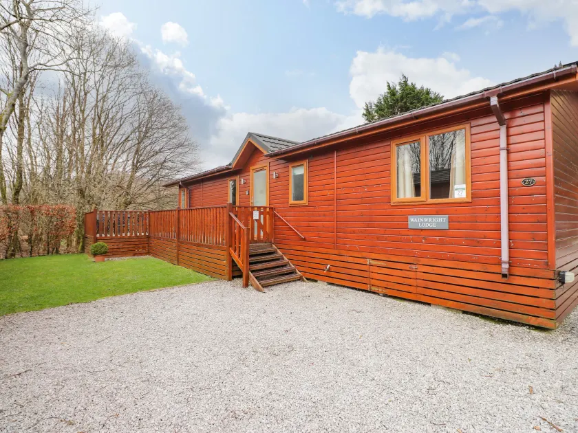 Wainwright Lodge - Image 1