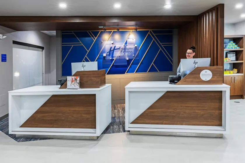Holiday Inn Express & Suites - Houston SW - Rosenberg by IHG - Lobby